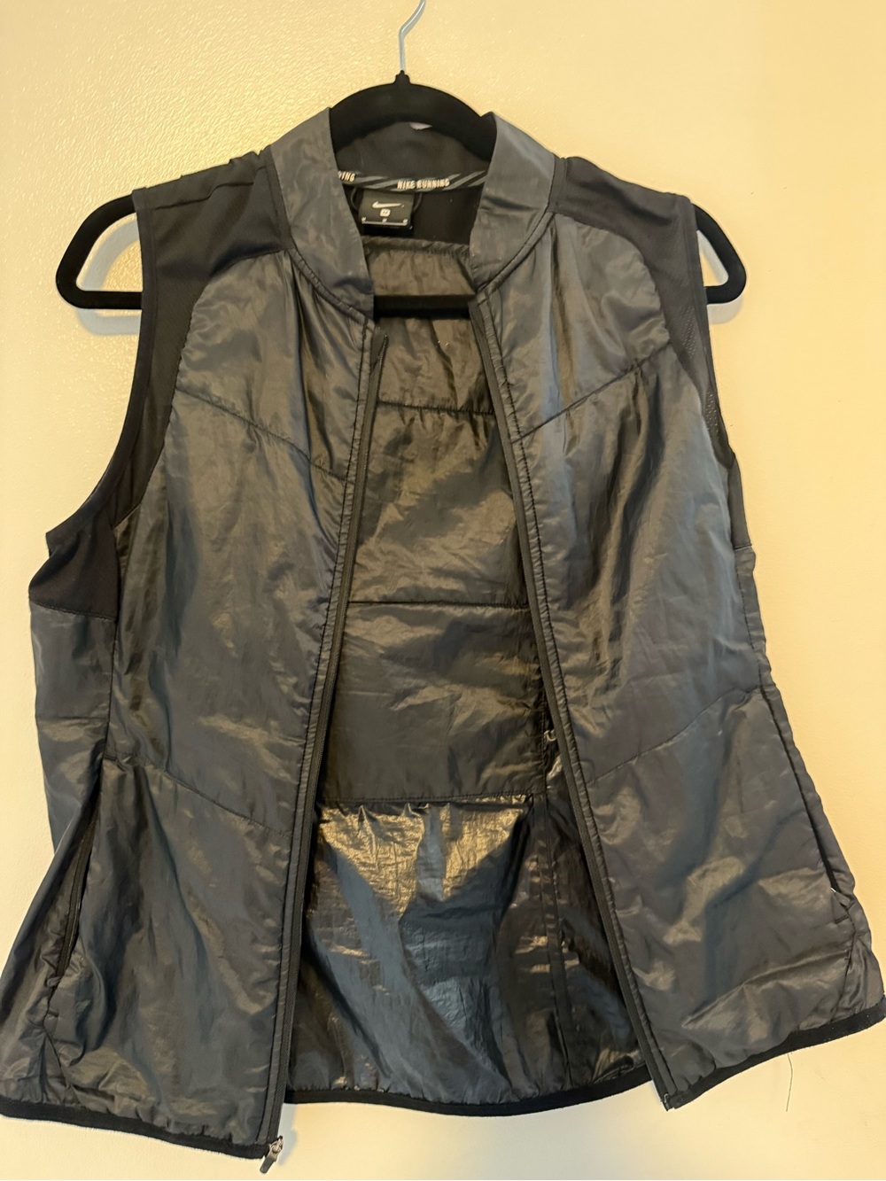 Nike Women's Black Packable Vest - Lightweight Zip Front